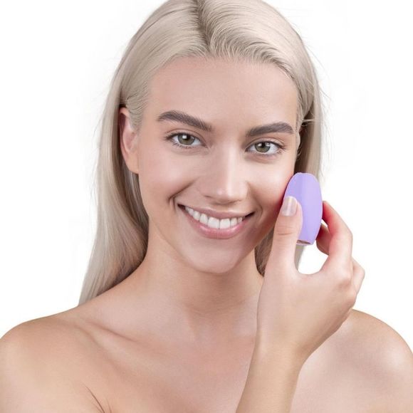 Foreo Luna Play Plus 2 Facial Cleansing Massager- I Lilac You - Picture 7 of 10